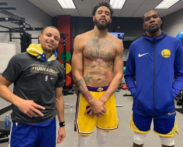 才能把笑点 才能把笑点