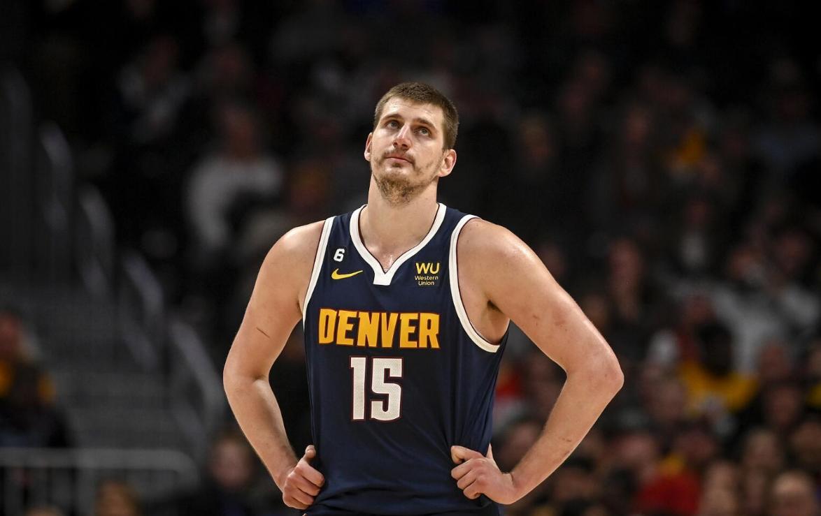 主导权握在 主导权握在