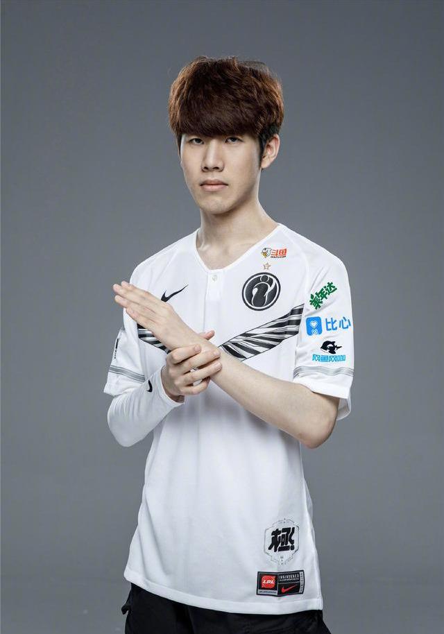 控球更接近 控球更接近