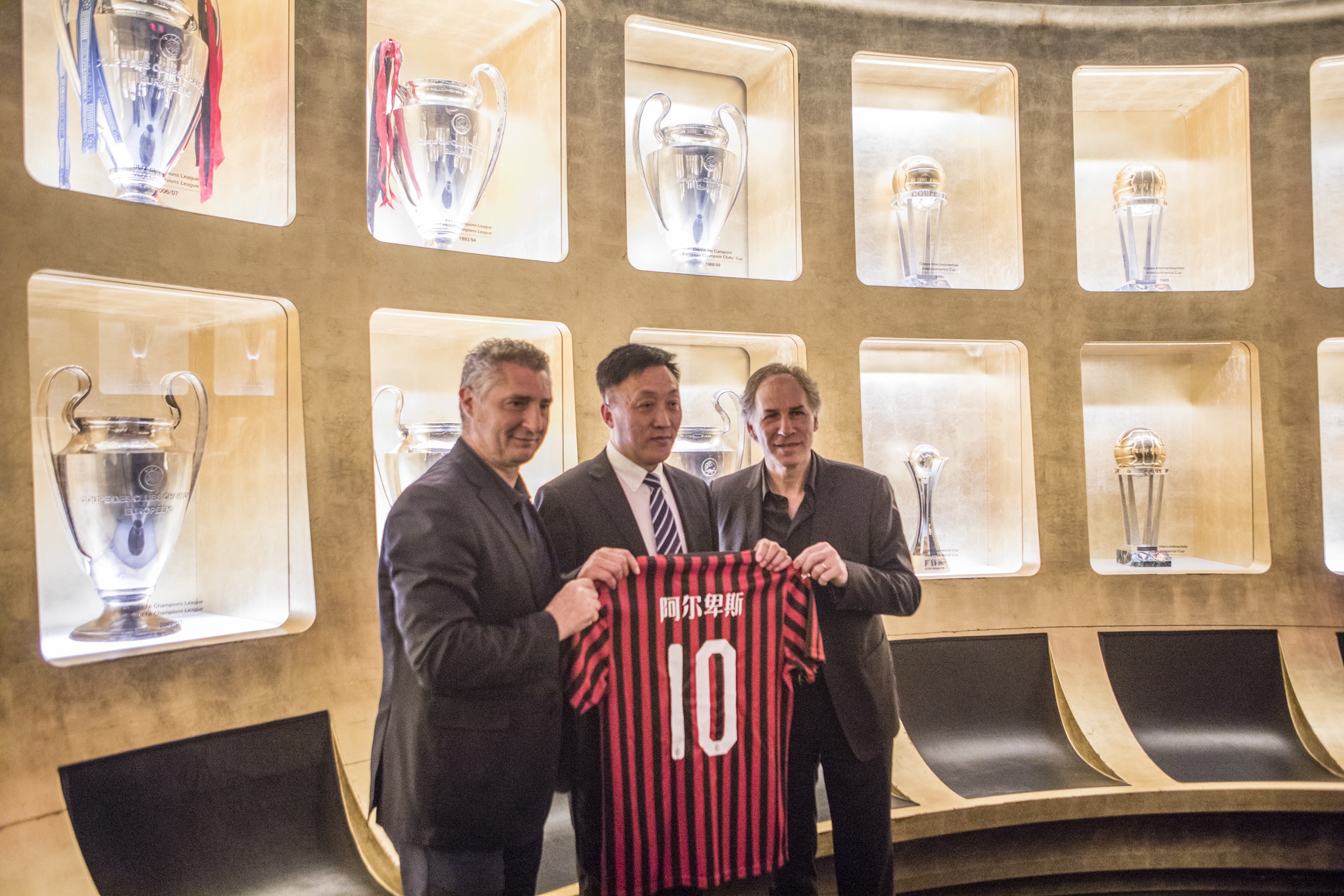 庭娱乐树立 庭娱乐树立